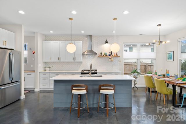 21 Boyd Avenue, Asheville, NC 28806