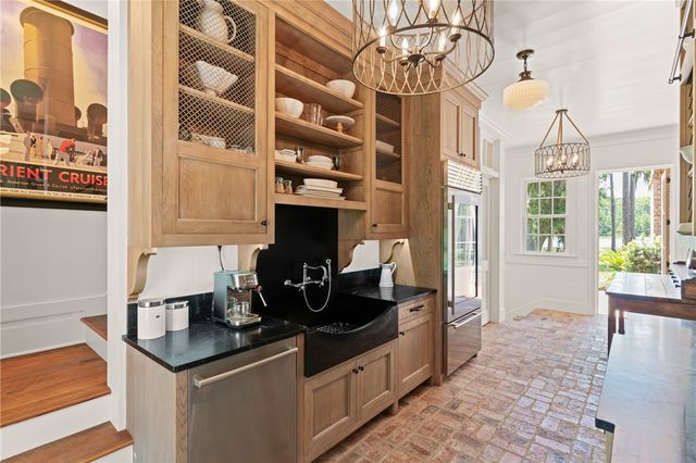 106 Telford Lane, St Simons Island, GA 31522