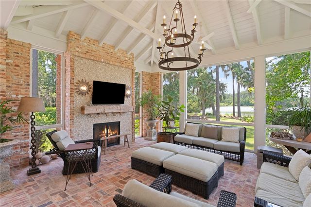 106 Telford Lane, St Simons Island, GA 31522