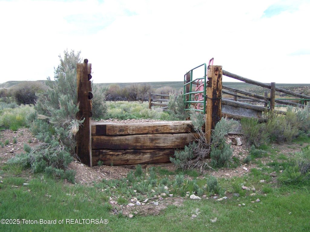 139 N PINEY LAKE 23-159, Big Piney, WY 83113 photo 20