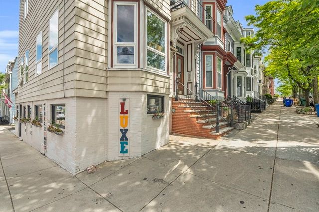 754 E Broadway 66A, Boston, MA 02127