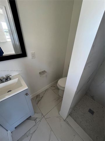 5926 Wiley Street 3, Hollywood, FL 33023