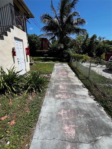 5926 Wiley Street 3, Hollywood, FL 33023