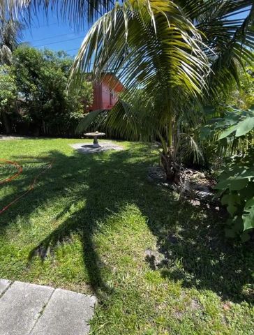 5926 Wiley Street 3, Hollywood, FL 33023
