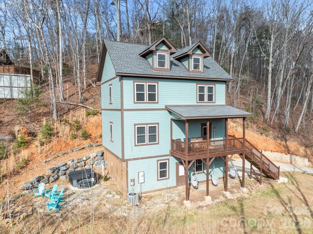 64 Crystal June Lane, Asheville, NC 28803