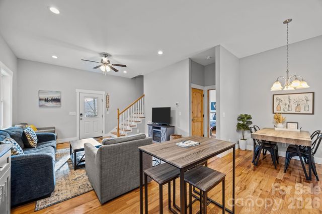 64 Crystal June Lane, Asheville, NC 28803