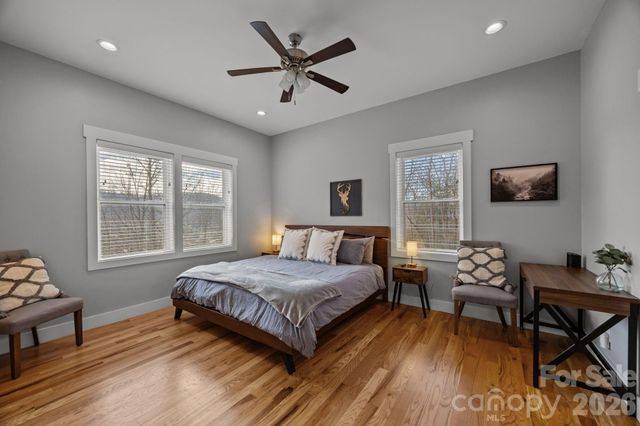 64 Crystal June Lane, Asheville, NC 28803