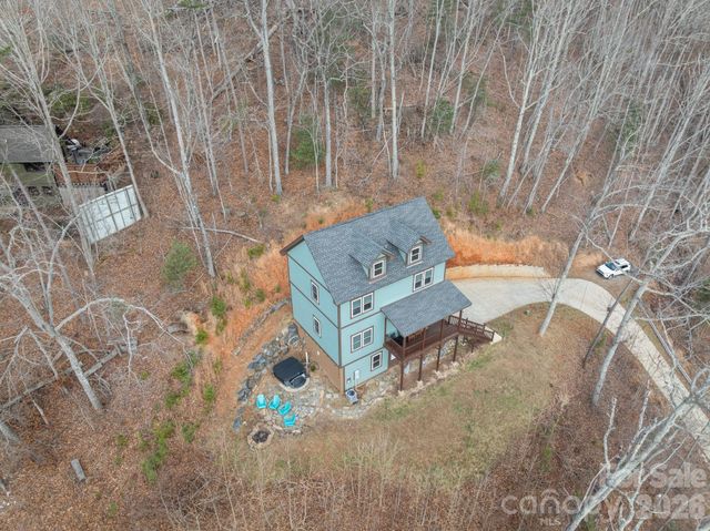 64 Crystal June Lane, Asheville, NC 28803
