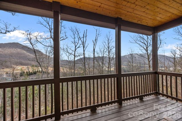 64 Crystal June Lane, Asheville, NC 28803