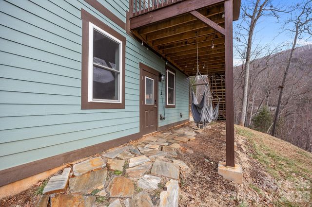 64 Crystal June Lane, Asheville, NC 28803