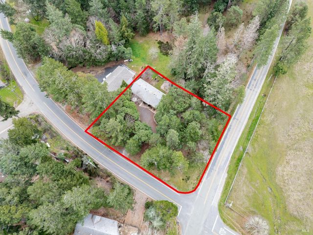 27431 Poppy Dr, Willits, CA 95490