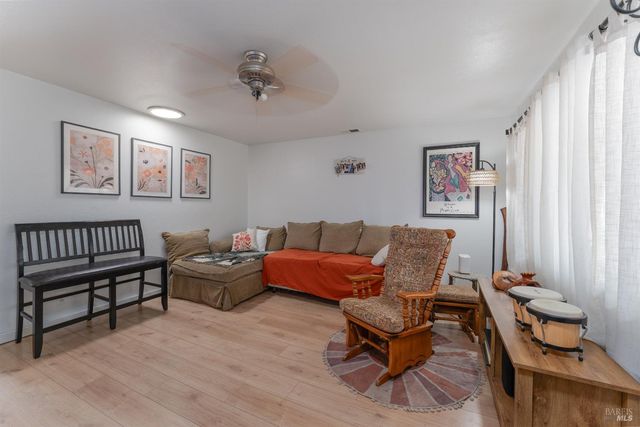 27431 Poppy Dr, Willits, CA 95490