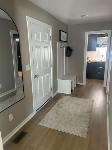 194 Hickory Valley Drive, Kalamazoo, MI 49009
