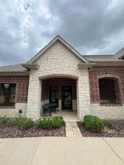 1710 Country Club Drive 100, Mansfield, TX 76063