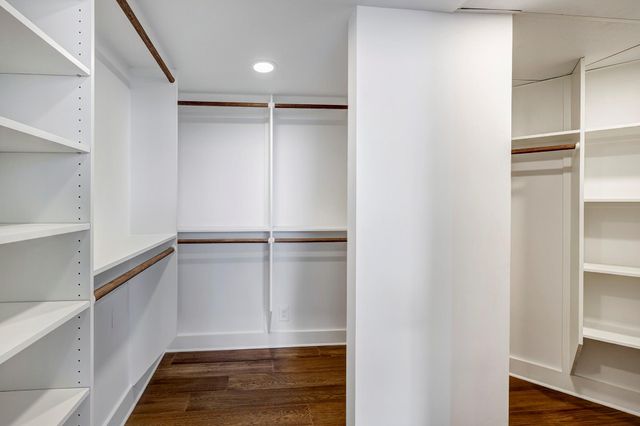 15 Greenway Plaza 8G, Houston, TX 77046