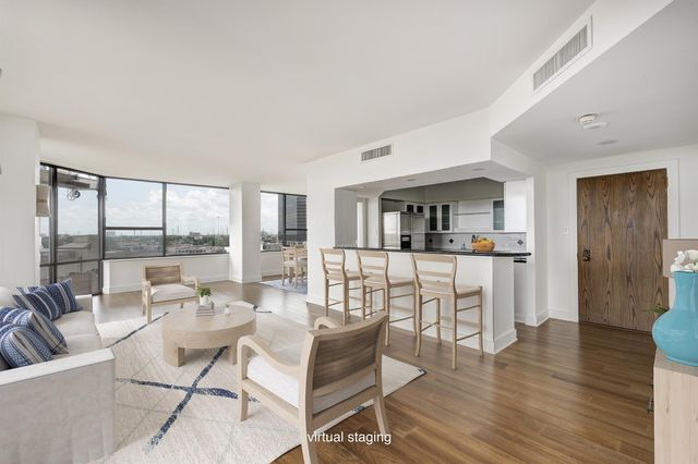 15 Greenway Plaza 8G, Houston, TX 77046