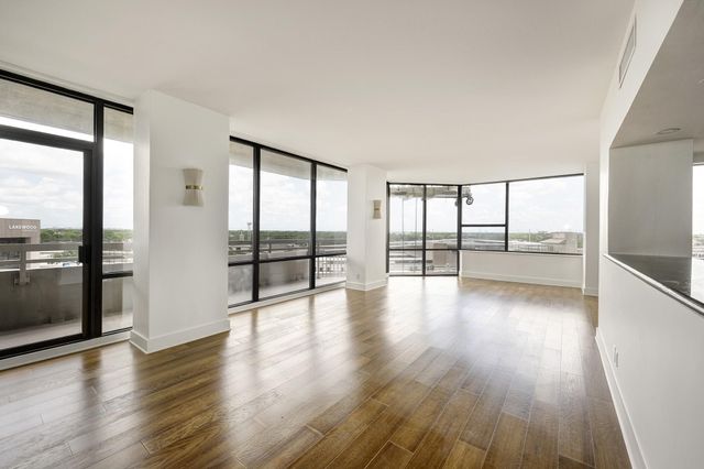 15 Greenway Plaza 8G, Houston, TX 77046