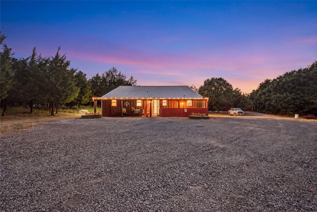 8615 County Road 534, Whitewright, TX 75491