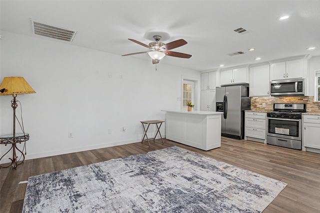 8615 County Road 534, Whitewright, TX 75491