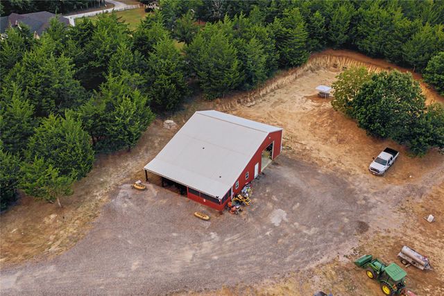 8615 County Road 534, Whitewright, TX 75491