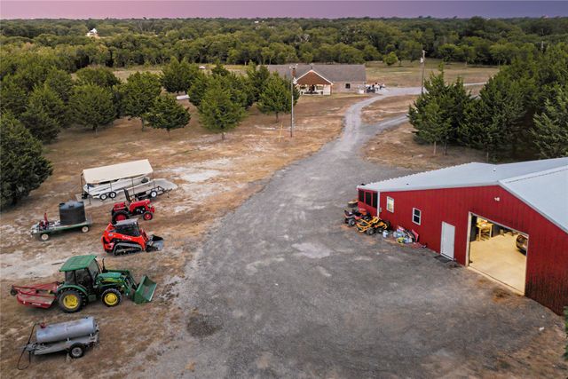 8615 County Road 534, Whitewright, TX 75491