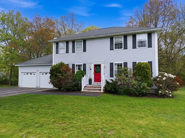 3 Lady Slipper Ln, Methuen, MA 01844