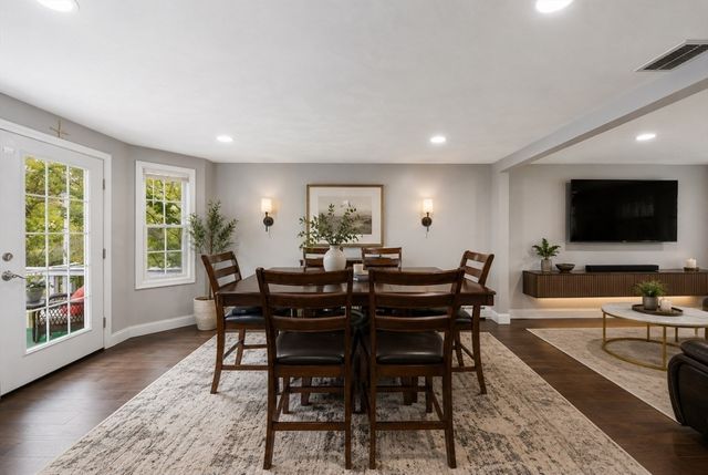 3 Lady Slipper Ln, Methuen, MA 01844