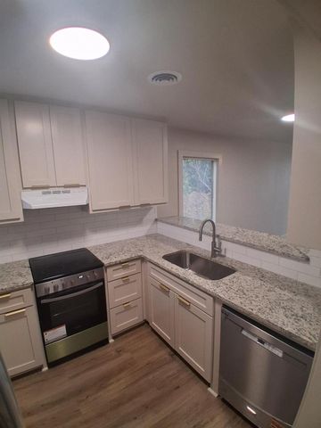 8906 Ilona Lane 6, Houston, TX 77025