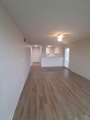 8906 Ilona Lane 6, Houston, TX 77025