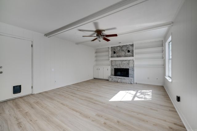 10 Garnet Ct, Little Rock, AR 72212