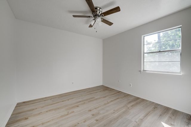 10 Garnet Ct, Little Rock, AR 72212