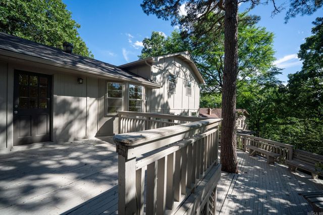 10 Garnet Ct, Little Rock, AR 72212
