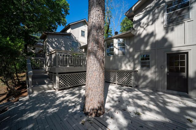 10 Garnet Ct, Little Rock, AR 72212