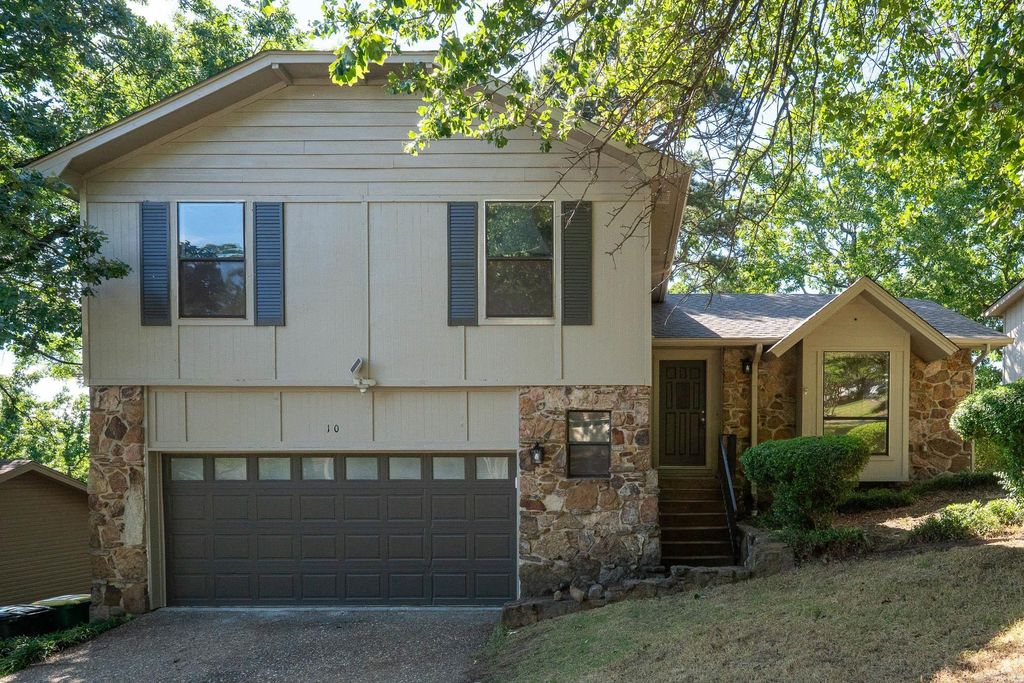 10 Garnet Ct, Little Rock, AR 72212