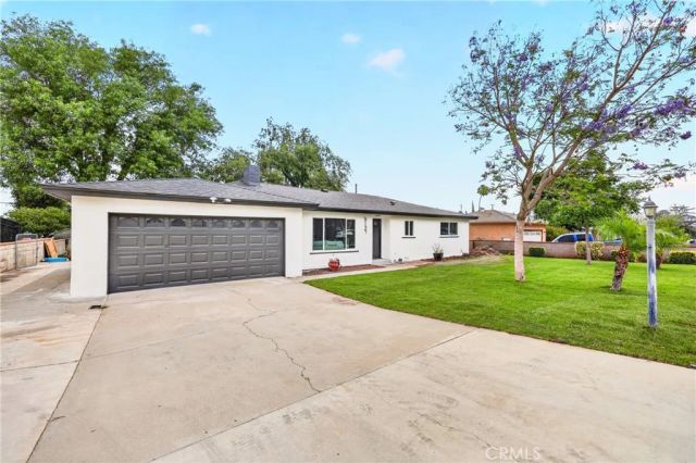 5137 Peacock Lane, Riverside, CA 92505