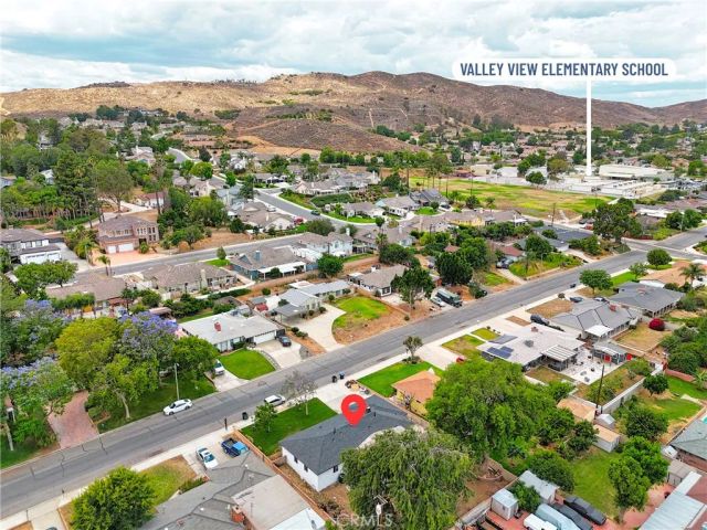 5137 Peacock Lane, Riverside, CA 92505