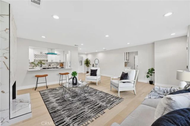 5137 Peacock Lane, Riverside, CA 92505
