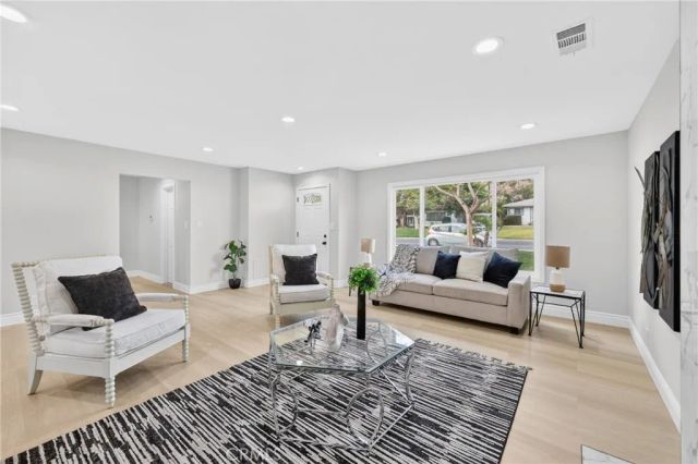 5137 Peacock Lane, Riverside, CA 92505