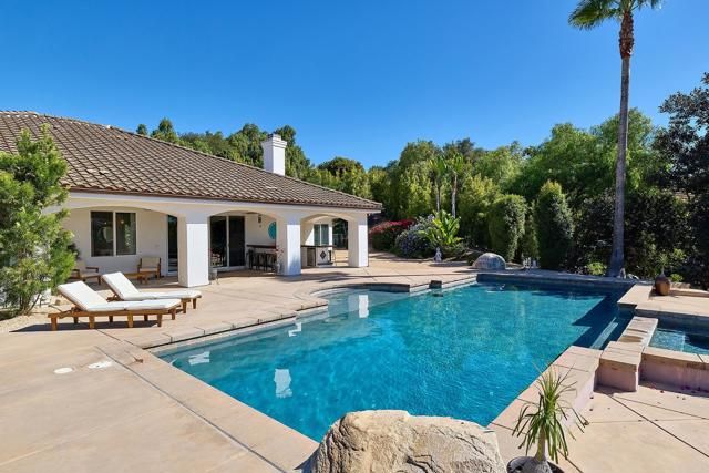 2869 Dos Lomas Place, Fallbrook, CA 92028