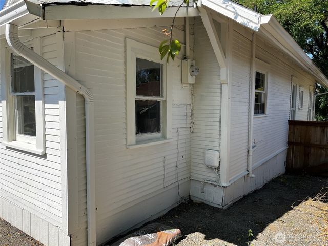 811 Ham Hill Road, Centralia, WA 98631