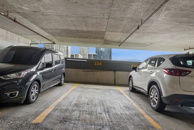235 W Van Buren Street 1419, Chicago, IL 60607