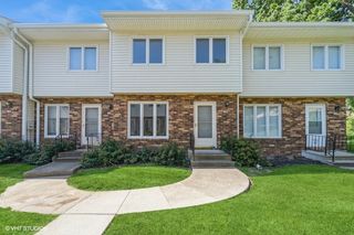146 Holiday Circle 24, West Des Moines, IA 50265