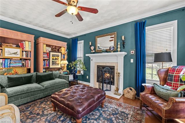 313 Scone Castle LOOP, Chesapeake, VA 23322
