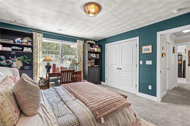 313 Scone Castle LOOP, Chesapeake, VA 23322
