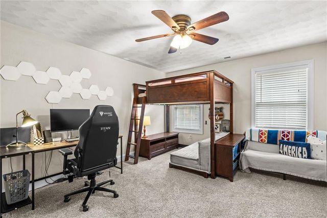 313 Scone Castle LOOP, Chesapeake, VA 23322