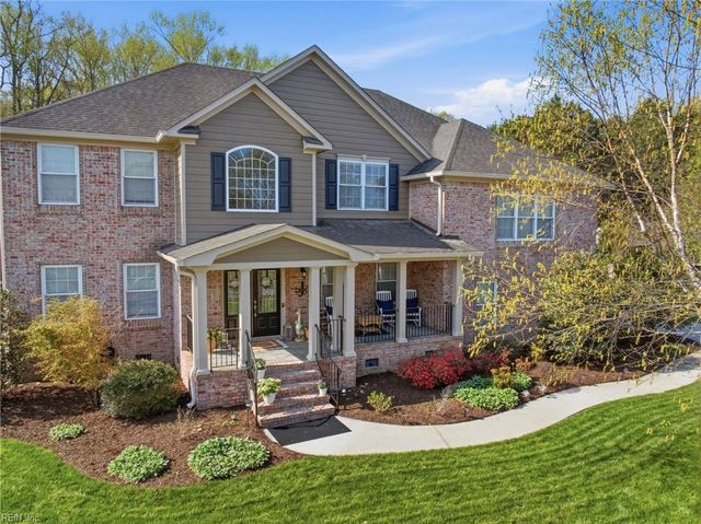 313 Scone Castle LOOP, Chesapeake, VA 23322