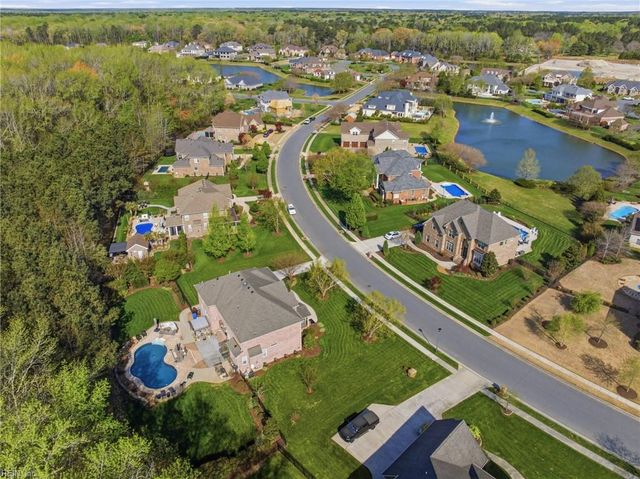 313 Scone Castle LOOP, Chesapeake, VA 23322
