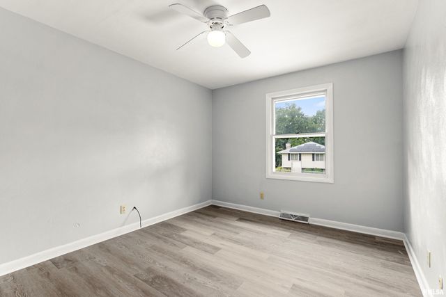 3018 WARDCLIFFE Drive, Peoria, IL 61604