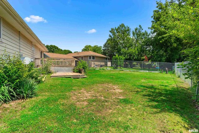 3018 WARDCLIFFE Drive, Peoria, IL 61604