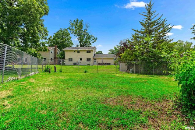 3018 WARDCLIFFE Drive, Peoria, IL 61604